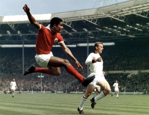 Terceiro Tempo - Milton Neves - Achados & Perdidos: Veja lindos gols de Eusébio, que nos deixava há 12 anos - Notícias - Terceiro Tempo