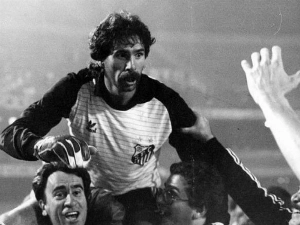 Terceiro Tempo - Milton Neves - Achados & Perdidos: Rodolfo Rodríguez, 70 anos! Relembre a sequência de defesas do ex-goleiro do Santos - Notícias - Terceiro Tempo