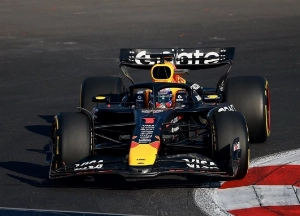 Terceiro Tempo - Milton Neves - F1: Fora do TL1, Verstappen assume o comando do RB21 e lidera a sexta-feira no México - Notícias - Terceiro Tempo