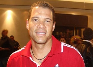 Terceiro Tempo - Milton Neves - Parabéns! Córdoba, goleiro colombiano que brilhou no Boca completa 56 anos - Notícias - Terceiro Tempo