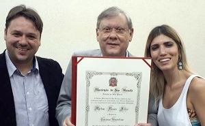 Terceiro Tempo - Milton Neves - O dia em que Milton Neves tornou-se Cidadão Vicentino - Notícias - Terceiro Tempo