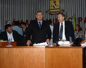 Terceiro Tempo - Milton Neves - O dia em que Milton Neves recebeu o Título de Cidadão de Carapicuíba  - Notícias - Terceiro Tempo