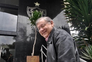 Terceiro Tempo - Milton Neves - Achados & Perdidos: O dia em que Milton Neves se emocionou conhecendo a Cidade do Galo - Notícias - Terceiro Tempo