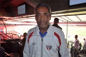 Terceiro Tempo - Milton Neves - Saudade: Há dois anos morria Terto, ex-ponta do São Paulo - Notícias - Terceiro Tempo