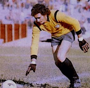 Terceiro Tempo - Milton Neves - Saudade: Há seis anos morria Zecão, um dos grandes goleiros da história da Portuguesa - Notícias - Terceiro Tempo