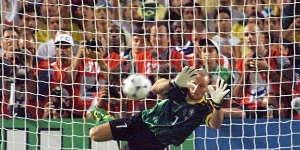 Terceiro Tempo - Milton Neves - Parabéns, Taffarel! Vídeo com defesas do ex-goleiro que completa 60 anos hoje! - Notícias - Terceiro Tempo