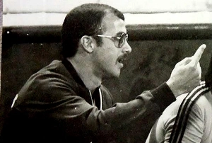 Terceiro Tempo - Milton Neves - Parabéns! Um dos grandes laterais da história do Inter, Cláudio Duarte completa 75 anos - Notícias - Terceiro Tempo