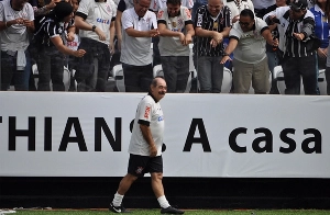 Terceiro Tempo - Milton Neves - Achados & Perdidos: Há 12 anos o Corinthians fazia o jogo-teste em seu novo estádio - Notícias - Terceiro Tempo
