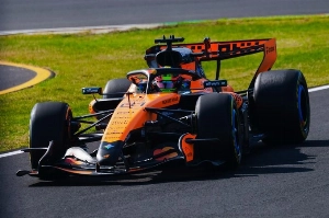 Terceiro Tempo - Milton Neves - F1: McLaren 'acorda' em Suzuka; Piastri lidera a sexta-feira e apimenta duelo com Mercedes e Ferrari - Notícias - Terceiro Tempo