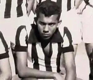 Terceiro Tempo - Milton Neves - Na meia esquerda, Pelé ou Vadinho; eis a questão! - Notícias - Terceiro Tempo