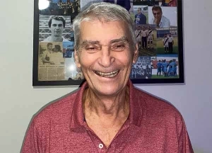 Terceiro Tempo - Milton Neves - Parabéns, Jair Pereira! Ex-meia e treinador completa 80 anos! - Notícias - Terceiro Tempo