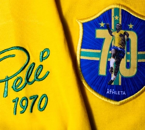 Terceiro Tempo - Milton Neves - Coleção Retrô Pelé é lançada pela Athleta, remetendo às Copas de 58, 62 e 70 - Notícias - Terceiro Tempo