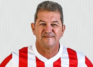 Terceiro Tempo - Milton Neves - Ídolo do Náutico, com passagem pelo Palmeiras, Bizu completa 66 anos - Notícias - Terceiro Tempo