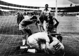 Terceiro Tempo - Milton Neves - Achados & Perdidos: O primeiro gol de Pelé em uma Copa do Mundo estabeleceu recorde que ainda não foi batido - Notícias - Terceiro Tempo