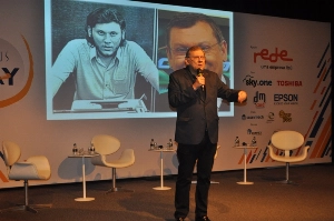 Terceiro Tempo - Milton Neves - Achados & Perdidos: O dia em que Milton Neves palestrou para varejistas de todo o Brasil - Notícias - Terceiro Tempo