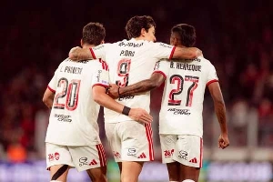 Terceiro Tempo - Milton Neves - Tentando encostar no líder, Flamengo recebe o Palmeiras neste sábado - Notícias - Terceiro Tempo