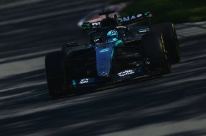 Terceiro Tempo - Milton Neves - F1: Russell esboça reação contra Antonelli e larga em primeiro na Sprint em Montreal - Notícias - Terceiro Tempo