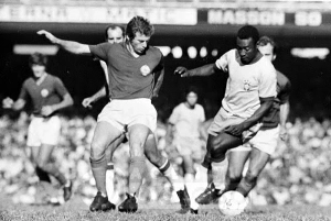 Terceiro Tempo - Milton Neves - Achados & Perdidos: Há 55 anos Pelé fazia seu jogo de despedida pela Seleção Brasileira - Notícias - Terceiro Tempo