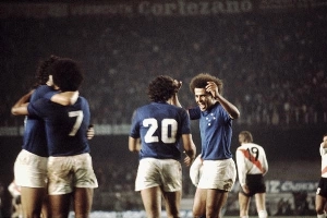 Terceiro Tempo - Milton Neves - Achados & Perdidos: Há 50 anos o Cruzeiro derrotava o River Plate e conquistava sua primeira Libertadores - Notícias - Terceiro Tempo
