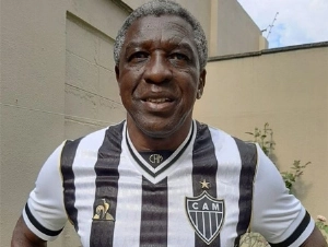 Terceiro Tempo - Milton Neves - Parabéns, Paulo Isidoro! Ídolo do Galo, ex-meia-atacante chega aos 73 anos - Notícias - Terceiro Tempo