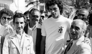 Terceiro Tempo - Milton Neves - Achados & Perdidos: Sócrates estreava pelo Corinthians há 48 anos - Notícias - Terceiro Tempo