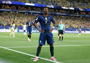 Terceiro Tempo - Milton Neves - Brasil encara a Escócia no encerramento da fase de grupos da Copa; os times - Notícias - Terceiro Tempo
