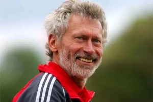 Terceiro Tempo - Milton Neves - Parabéns, Breitner! Um dos mais completos jogadores da Alemanha comemora 75 anos - Notícias - Terceiro Tempo