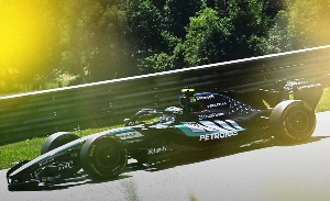 Terceiro Tempo - Milton Neves - F1: Antonelli mostra força da Mercedes com melhor marca da sexta-feira na Áustria - Notícias - Terceiro Tempo