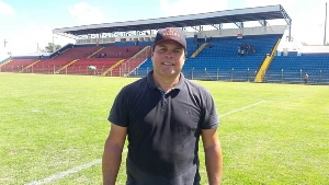 Terceiro Tempo - Milton Neves - Parabéns, Paulinho McLaren! Ex-atacante, hoje treinador, completa 63 anos! - Notícias - Terceiro Tempo