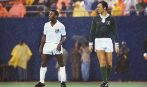 Terceiro Tempo - Milton Neves - Achados & Perdidos: A definitiva despedida de Pelé no futebol, há 49 anos - Notícias - Terceiro Tempo