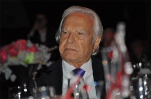 Terceiro Tempo - Milton Neves - Saudade: Há dois anos morria Cid Moreira, marcante voz do 'Jornal Nacional' e das locuções no Brasil - Notícias - Terceiro Tempo