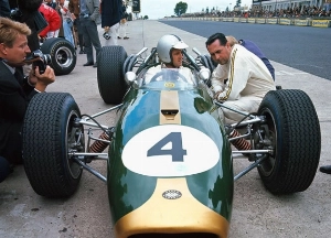 Terceiro Tempo - Milton Neves - Olhos no retrovisor: Denny Hulme, um dos três australianos campeões da Fórmula 1, morria há 34 anos - Notícias - Terceiro Tempo