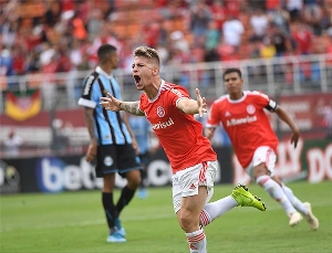 Terceiro Tempo - Milton Neves - Achados & Perdidos: A única vez em que a Copa São Paulo de Futebol Júnior foi decidida em um Gre-Nal - Notícias - Terceiro Tempo