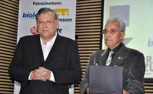 Terceiro Tempo - Milton Neves - Achados & Perdidos: Milton Neves e outros homenageados pelo SITREFESP em 2014 - Notícias - Terceiro Tempo