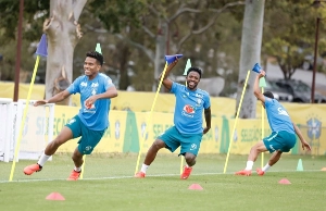 Terceiro Tempo - Milton Neves - Brasil enfrenta a Austrália em amistoso com Hugo Souza no gol e proposta ofensiva - Notícias - Terceiro Tempo