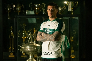 Notícias ogol.com.br - Coritiba confirma contratação de lateral ex-River