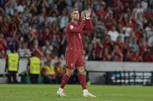 Notícias ogol.com.br - Cristiano Ronaldo é suspenso preventivamente pela seleção portuguesa