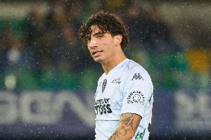 Notícias ogol.com.br - Napoli anuncia contratação de jovem defensor