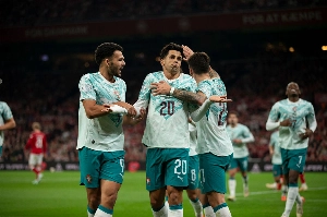 Notícias ogol.com.br - Após abandono de Ronaldo, Portugal mostra futebol coletivo e bate Dinamarca em Copenhaguen