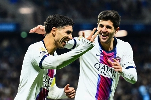 Notícias ogol.com.br - Hakimi tem noite de gala, PSG supera susto do lanterna e goleia na Ligue 1