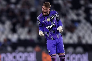 Notícias ogol.com.br - Botafogo empresta Léo Linck ao Estrela da Amadora