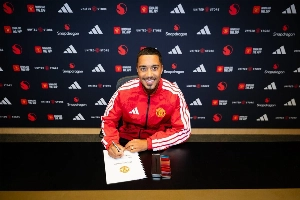 Notícias ogol.com.br - Manchester United oficializa Youri Tielemans após pagar cláusula de rescisão