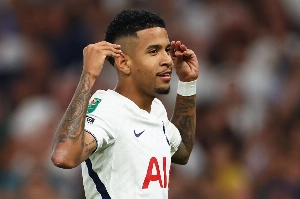 Notícias ogol.com.br - Savinho estreia com gol e assistência em goleada e classificação do Tottenham na Copa da Liga