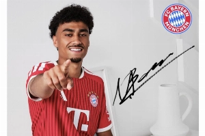 Notícias ogol.com.br - Titular da Alemanha na Copa reforça a lateral do Bayern