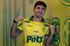 Notícias ogol.com.br - Mirassol repatria volante no futebol peruano