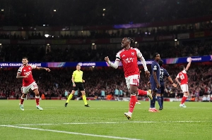 Notícias ogol.com.br - Arsenal deslancha na segunda etapa, vence o Lille em casa e segue 100% na Champions