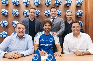 Notícias ogol.com.br - Cruzeiro renova com Lucas Silva até 2027