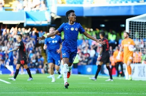Notícias ogol.com.br - Com personalidade, Estêvão estreia com gol em vitória do Chelsea em amistoso