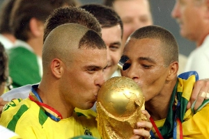 Notícias ogol.com.br - Ronaldo 50 anos: Relembre a trajetória do Fenômeno