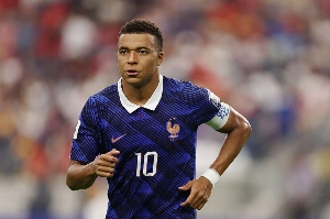 Notícias ogol.com.br - Mbappé: 'Não houve ninguém melhor na última temporada'